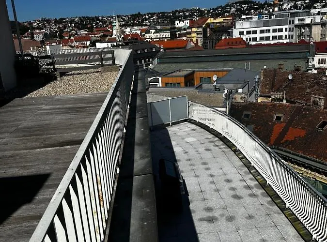 Luxury Penthouse At The Historical Centre Parking * Pozsony