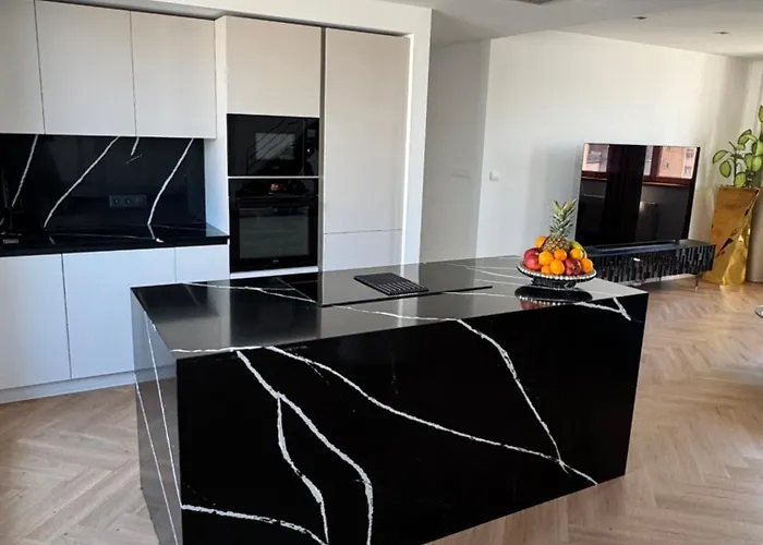 شقة Luxury Penthouse At The Historical Centre Parking براتسيلافا