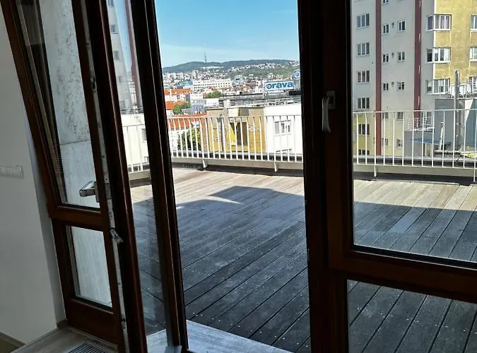 Luxury Penthouse At The Historical Centre Parking * 브라티슬라바