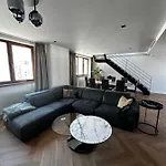 شقة Luxury Penthouse At The Historical Centre Parking
