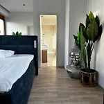 Luxury Penthouse At The Historical Centre Parking شقة براتسيلافا